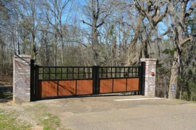 photo of Everlast Gates & Fence